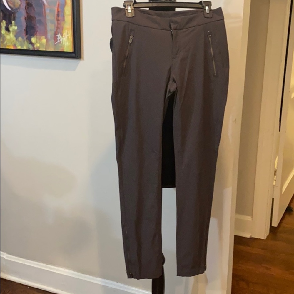 Athleta pants, grey, size 6, great condition!